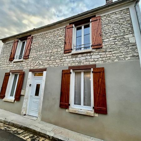 Les Deux L Du Vignoble Apartment Шабли Екстериор снимка