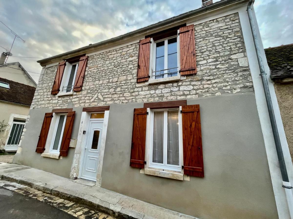 Les Deux L Du Vignoble Apartment Шабли Екстериор снимка